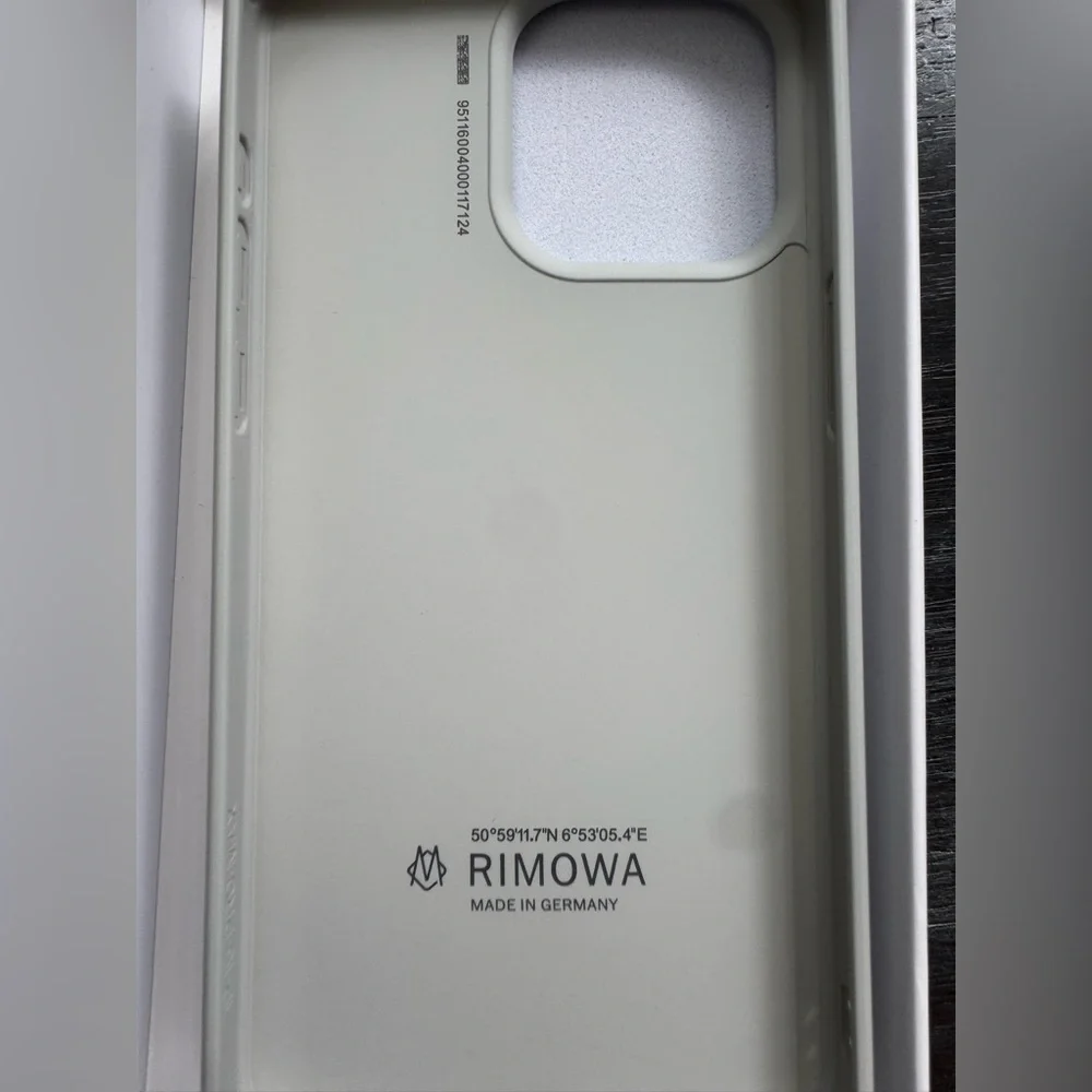 Rimowa Iphone Case Aluminum For IPhone 14/15 Pro Max - Picture 7 of 8